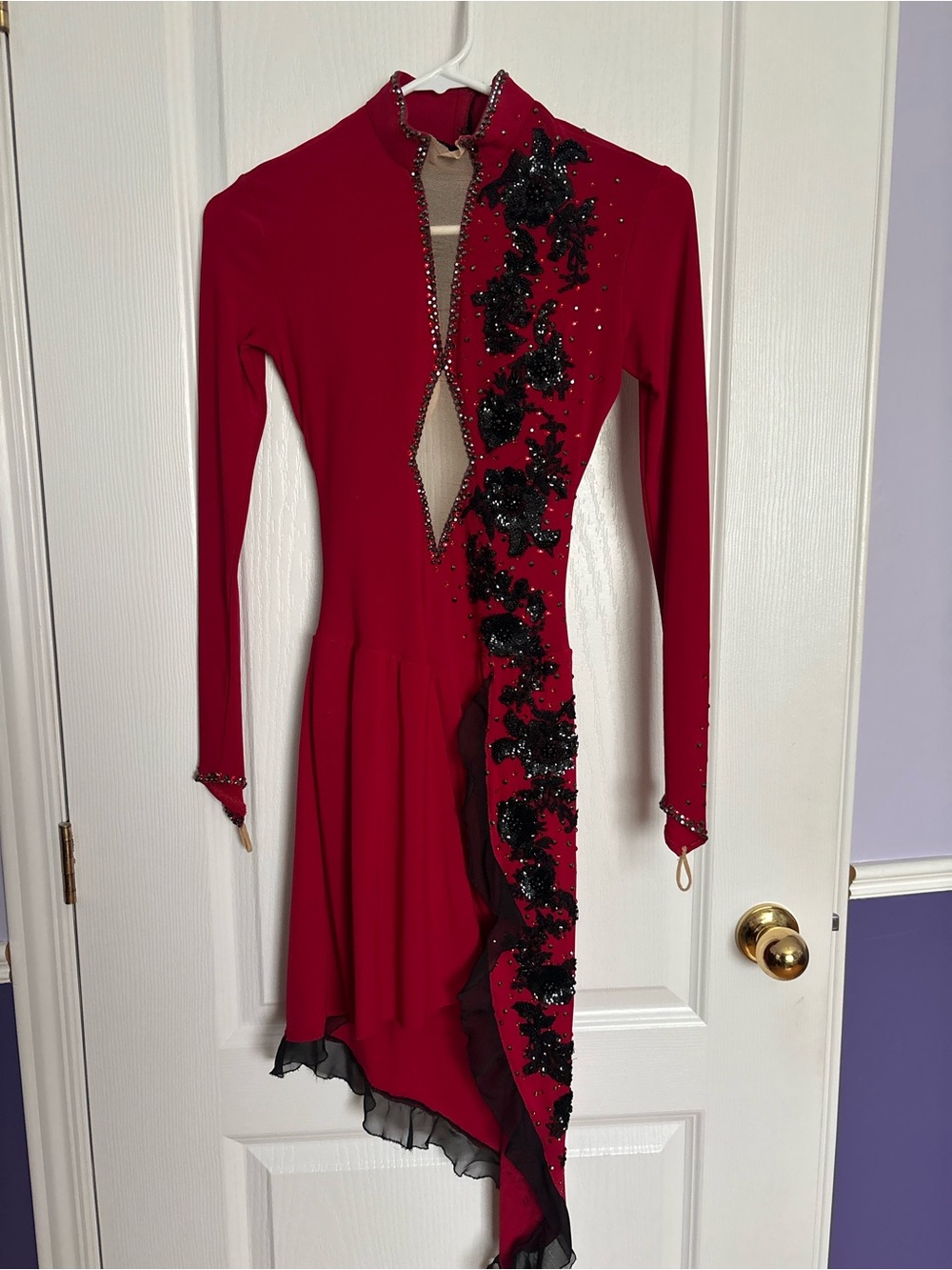 Red Long-Sleeve Figure Skating Dance Dress with Black Sequin Appliqué